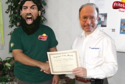  Islamic Rage Boy receives the Employee of the Mouth award 